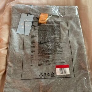 ** BRAND NEW W/TAG**